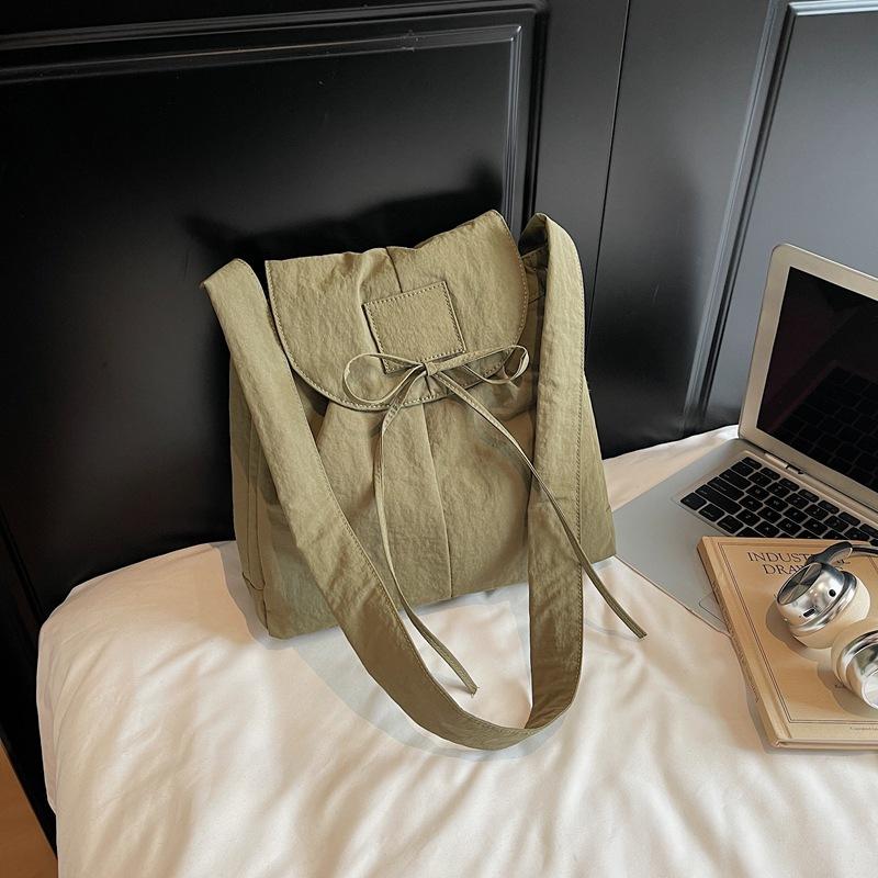 

Сумка кроссбоди женская сумка нишевая женская сумка-тоут повседневная простая большая вместимость универсальный рюкзак модная нейлоновая сумка женская зелёный