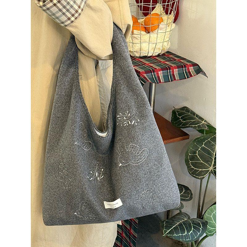 Tote Bag with Large Capacity, Suitable for Commuting, Versatile Single-shoulder Underarm Bag