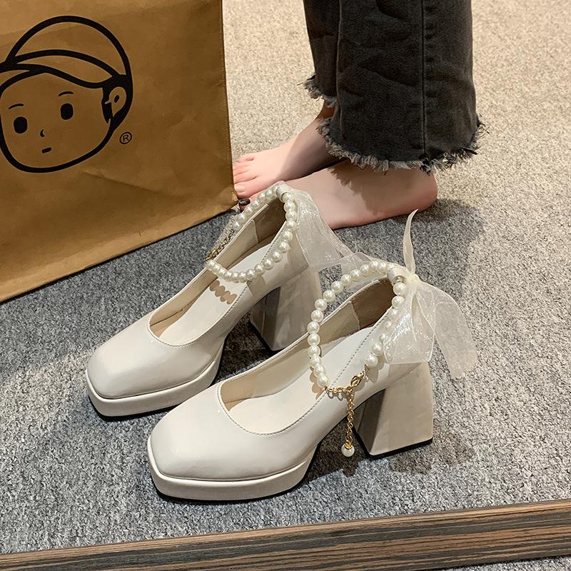 High-Heeled Small Leather Shoes Women'S Winter White French Wedding Shoes Retro Thick-Heeled Thick-Soled Raised Mary Jane Shoes