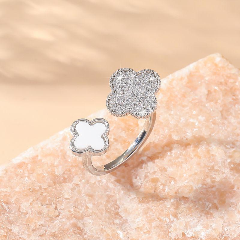Fashionable and Trendy Open Four-leaf Clover Ring for Women A Luxurious Yet Understated and Sophisticated Piece That Won't Fade