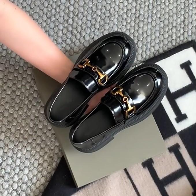 Full cowhide~ platform loafers women's autumn and winter 2025 new thick heel black small leather shoes British style~ single shoes