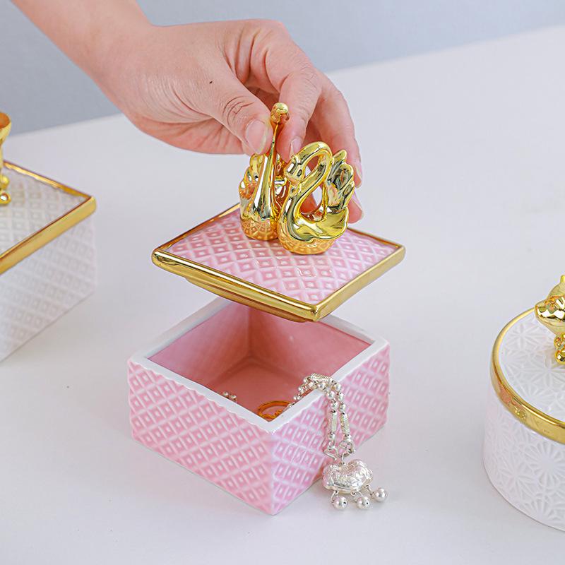 Nordic Ceramic Jewelry Box - Creative Girly Desktop Souvenir & Decorative Ornament