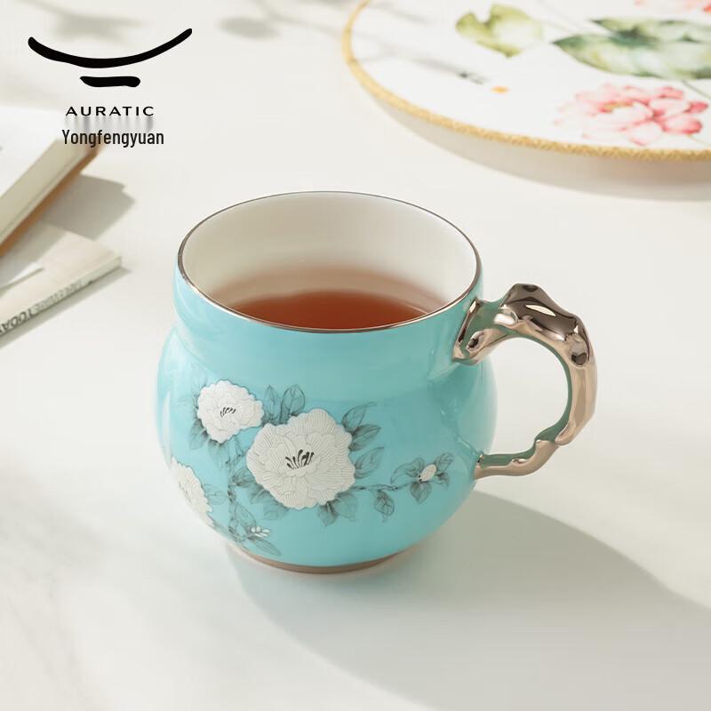 Yongfengyuan Lady s Porcelain Hand-painted Blue Serenity Mug