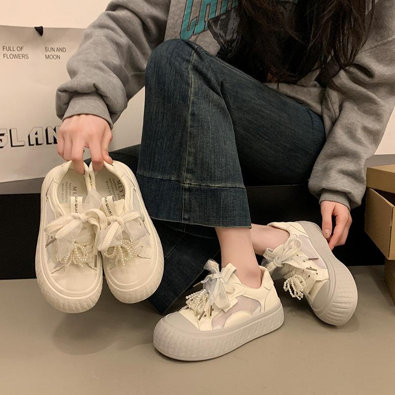 Popular Niche Fashion Sports Shoes Women's New Spring Single Shoes Versatile Flat-bottomed Pearl Lace-up Casual Sports Shoes