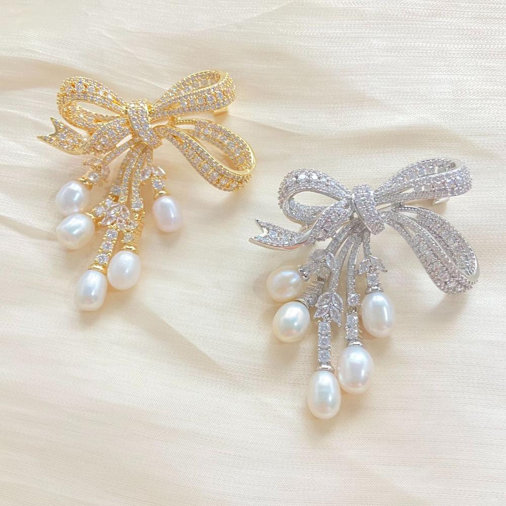 Heavy Craftsmanship Women Lapel Brooch Full of Diamonds Rhinestone Brooch  Party Occasions