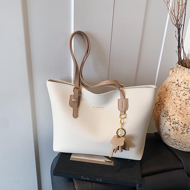 

2025 Trendy Women s Large Capacity Multi-Compartment Textured Commuter Tote Bag 40x10x27 cm белый