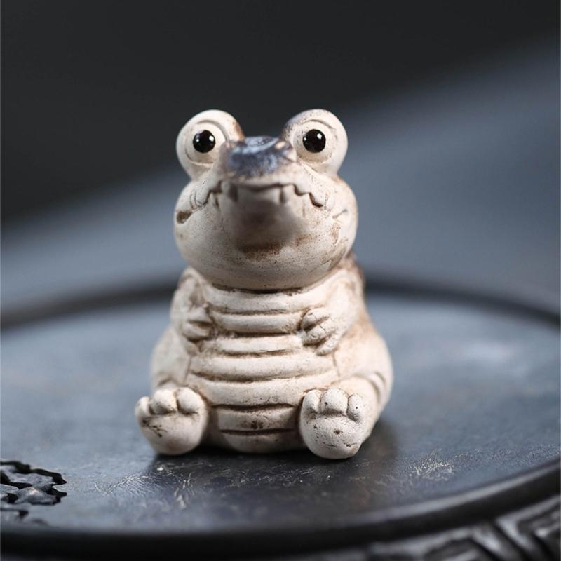 Exquisite Resin Tea Pet Elegant Tea Pet Sculpture Perfect for Tea Shops