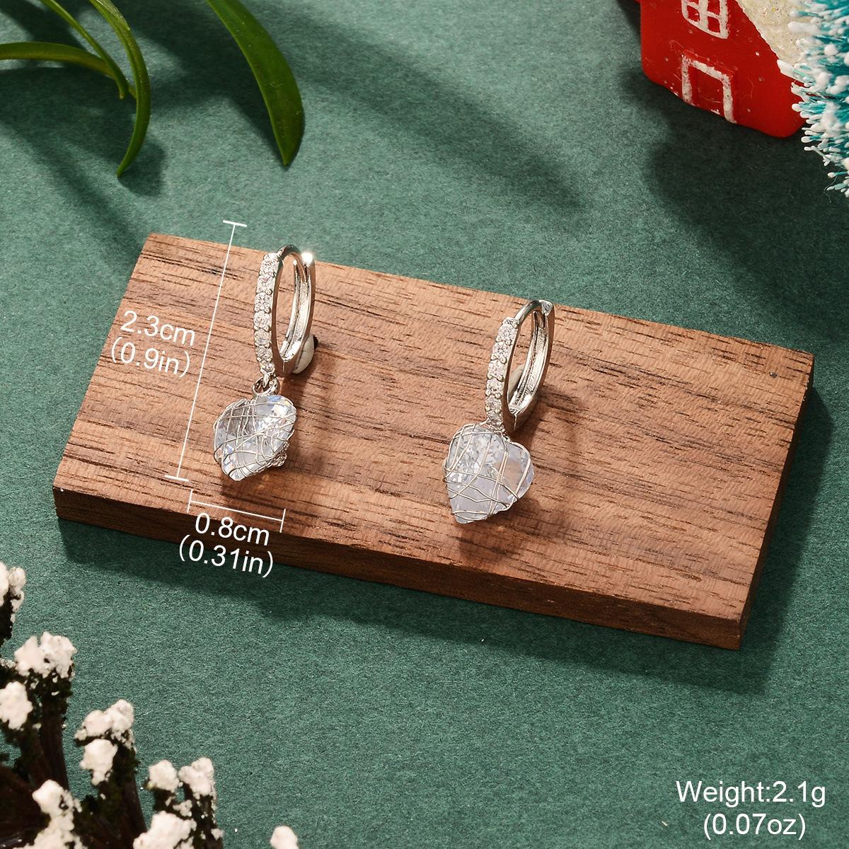 

French exquisite flower ear buckle niche Christmas light luxury elegant new earrings premium autumn and winter flower earrings