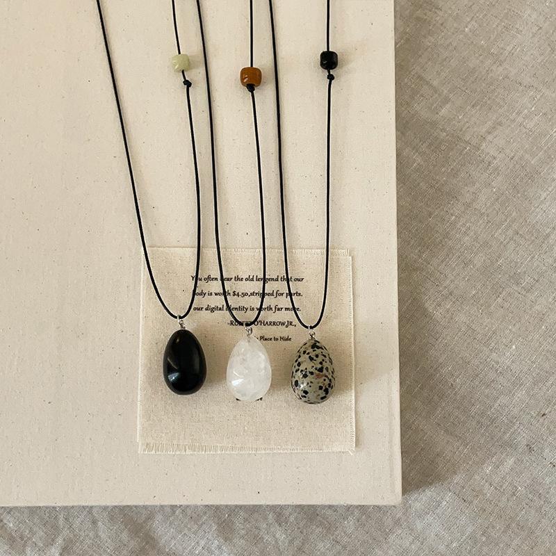 Niche Design Sense, Water Drop, Natural Stone Black Rope, Long Necklace, Simple And Versatile Temperament, Fashionable Neck Chain, Sweater Chain.