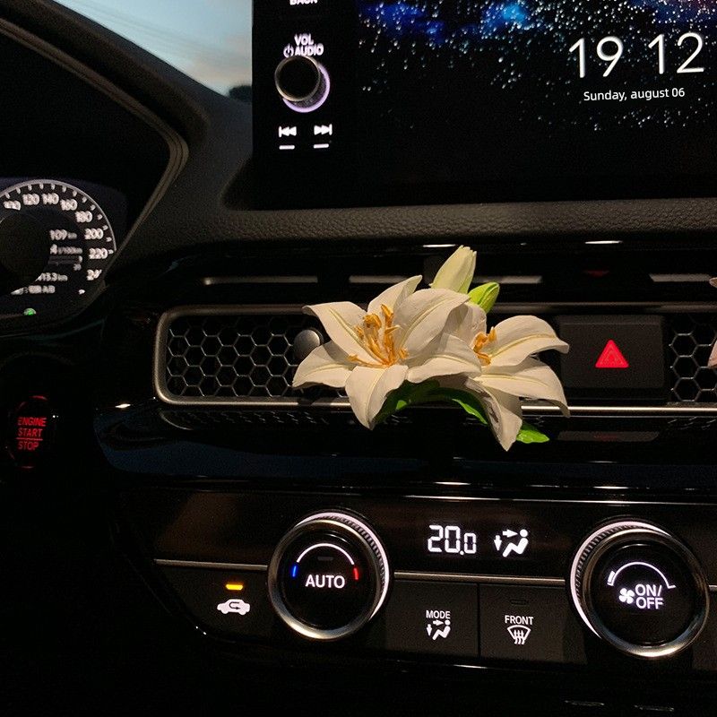 

Lily Flower Car Air Freshener Car Air Conditioning Vent Decoration Diffuser Stone Fragrance Flower Artificial Flower White Lily (with 5ml Essential Oil) Floral tone