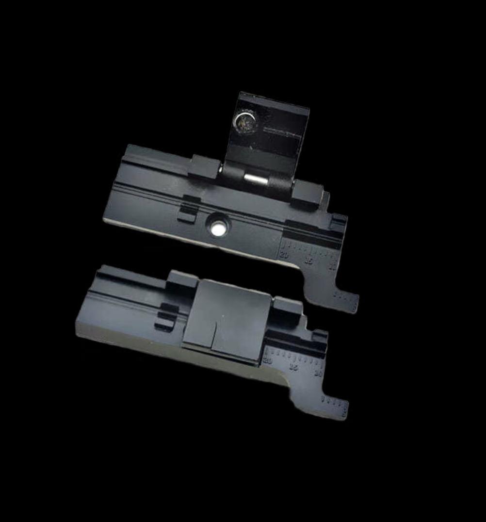 

FC6S Fiber Optic Cleaver Accessory: Leather Cord Optical Cable Single Core 3-in-1 Fixture with Fiber Press and Groove Compatibility