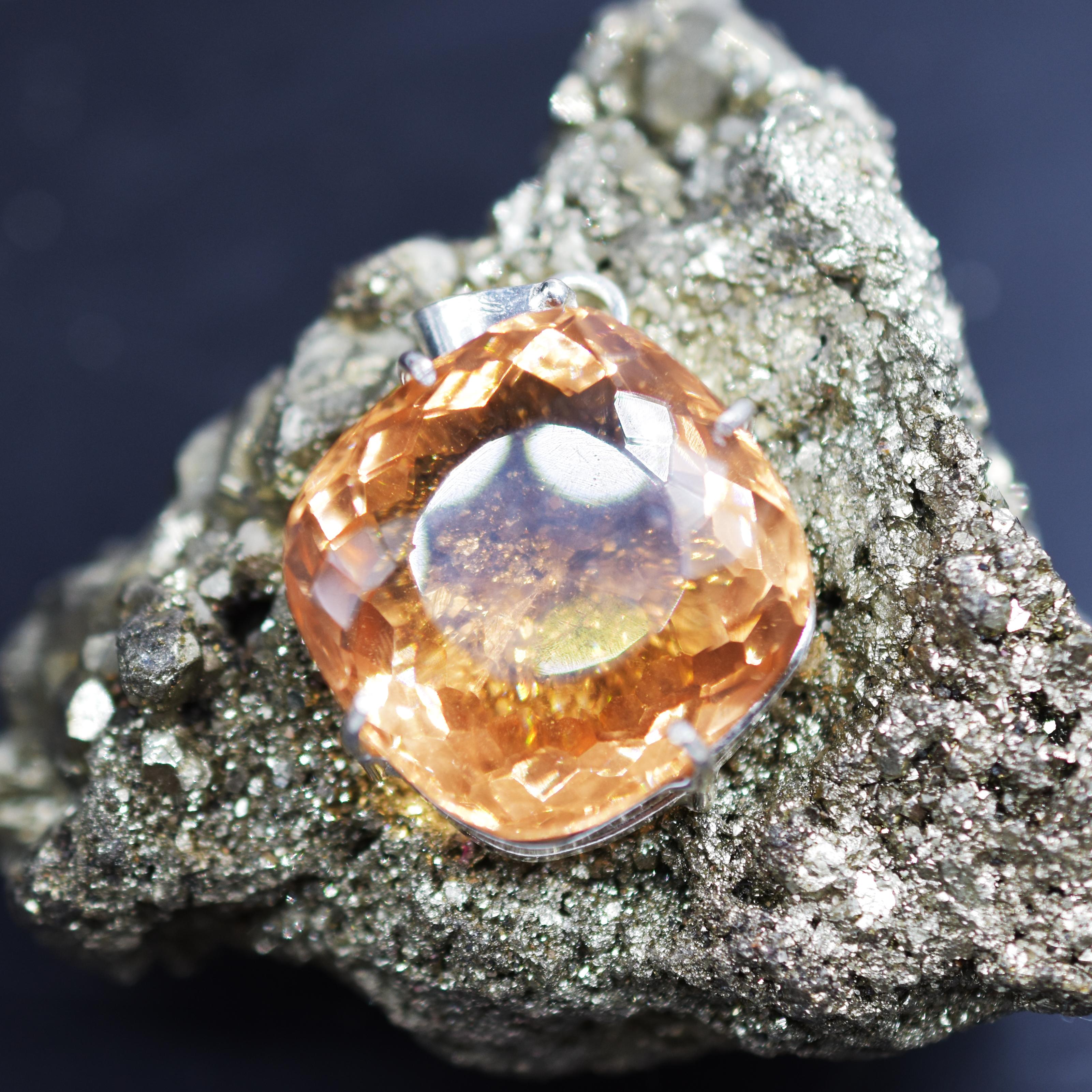 

Peach Topaz Cushion 925 Sterling Silver Pendant Certified 111.6 Ct Gems Natural my-350-k 43.2 mm approx персиковий