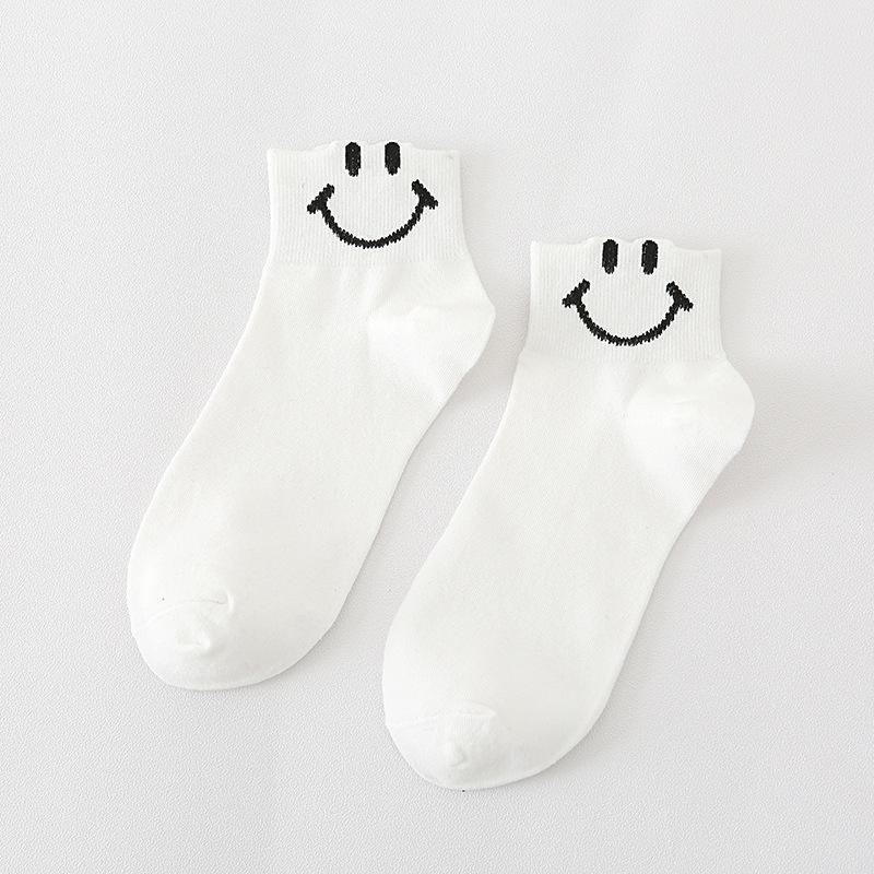 5/10 Pairs Comfortable Casual and Versatile Spring Summer Cartoon Smile Socks for Women Cute and Unique Boat Socks Cotton Short Socks