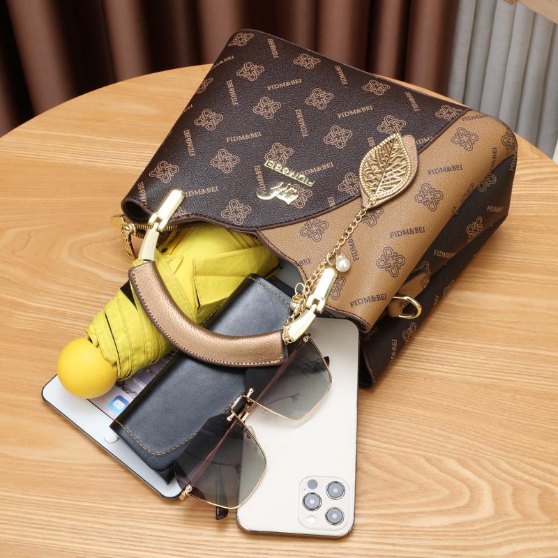 Bag 2025 New Versatile Bucket Bag Women's Casual Shoulder Crossbody Bag Women's Handbag Women's Bag