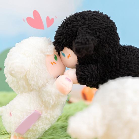 Sheep Plush Toy Mouth with Magnet Soft Lovely Kissing Lamb Plushies Decoration White/Black Sheep Doll Key Ring Bag Hanging Ornament Couple Gift