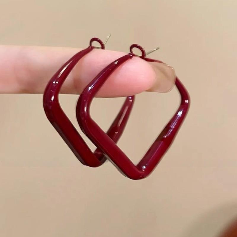Silver Needle Red Rhombus Earrings - Light Luxury, High-End Fashion, Versatile Design, Simple and Niche Ear Hoops.