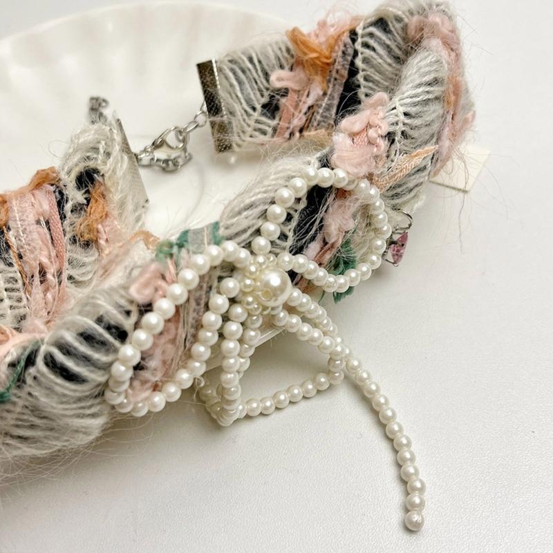 Furry Bowknot Pendant Necklace Handmade Pearls Bead Bows Neckchain Stylish Plushy Clavicle Chain Accessory Choker