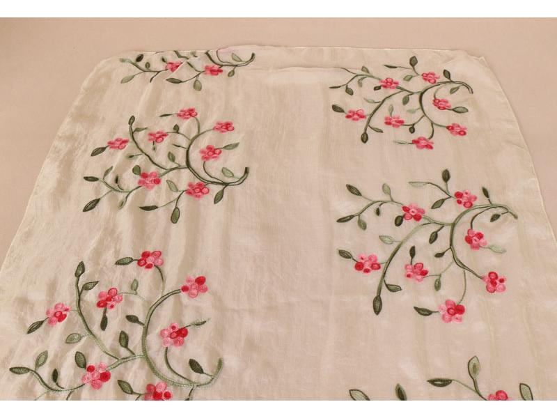 Pfirsichblüten-bestickter Chiffon-Sonnenschutzschal - Frühlings-/Sommerschal