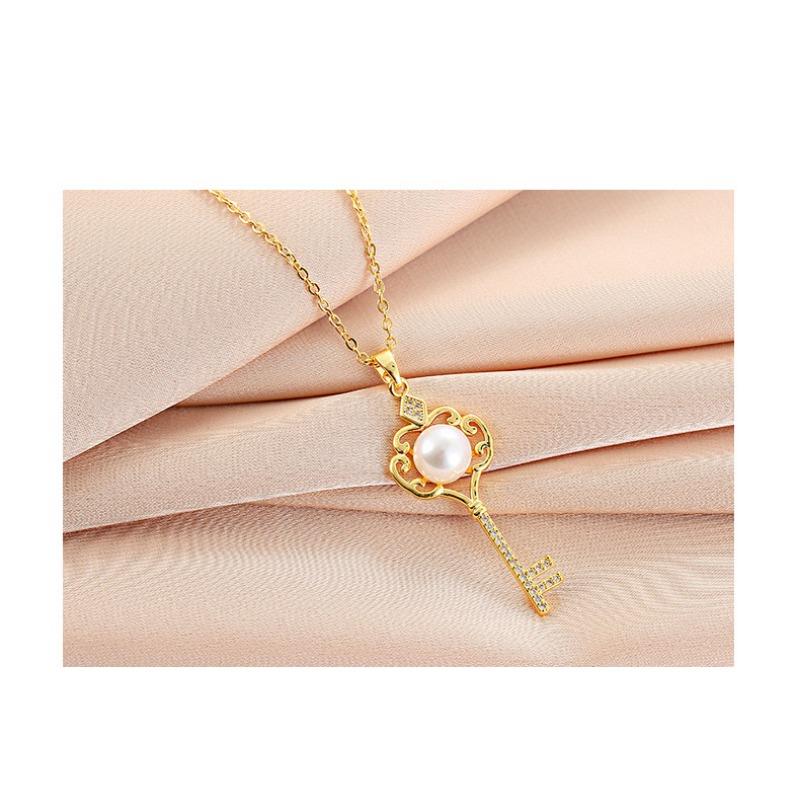 Gold Pearl Key Pendant Titanium Steel Clavicle Necklace For Women