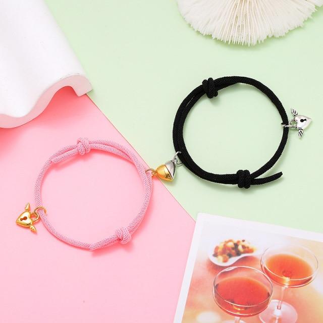 Stylisch Modebewusst 2 Stück / Paar Passende Partnerarmbänder Liebhaber Entzückendes Herz Magnet Armband Valentinstag Armband Anziehen BrazaleteMode