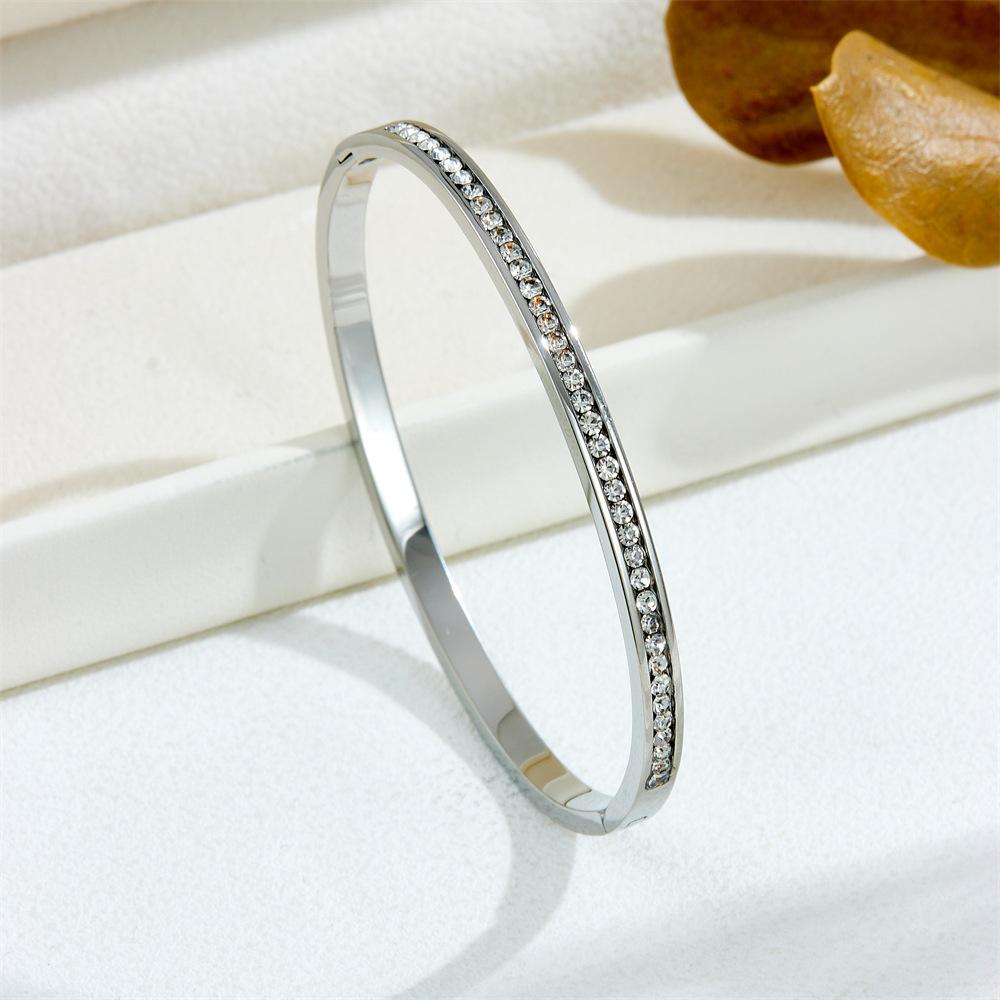 2026 Bracciale Donna Europeo e Americano Transfrontaliero Stile Ins Fibbia Gioielli Gioielli