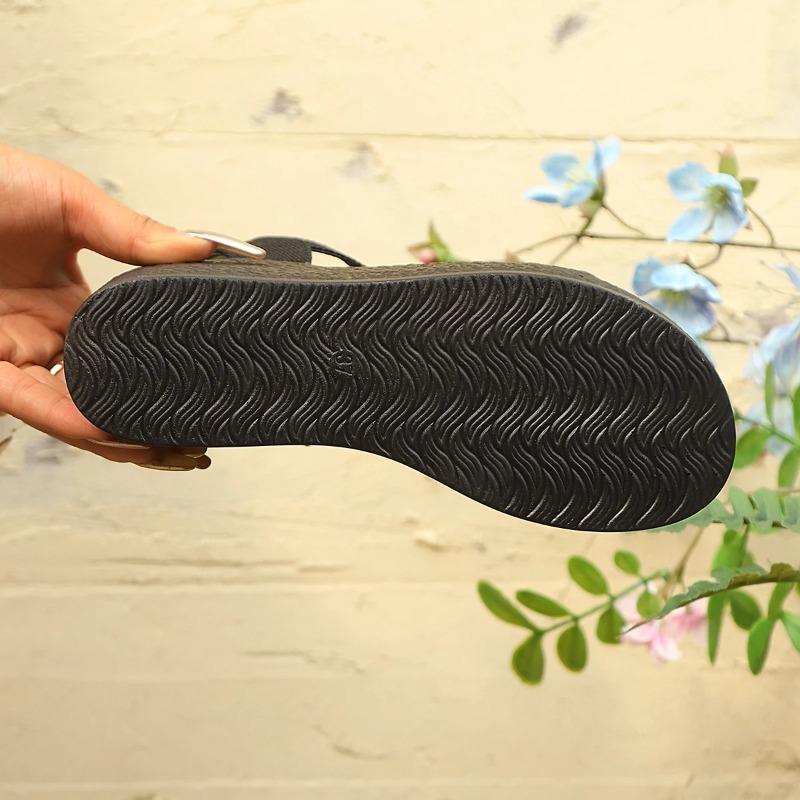 Módní dámské sandály na robustní platformě s elastickým páskem, módní černé sandály na klínku pro ženy, letní boty na silné podrážce, protiskluzové plážové boty