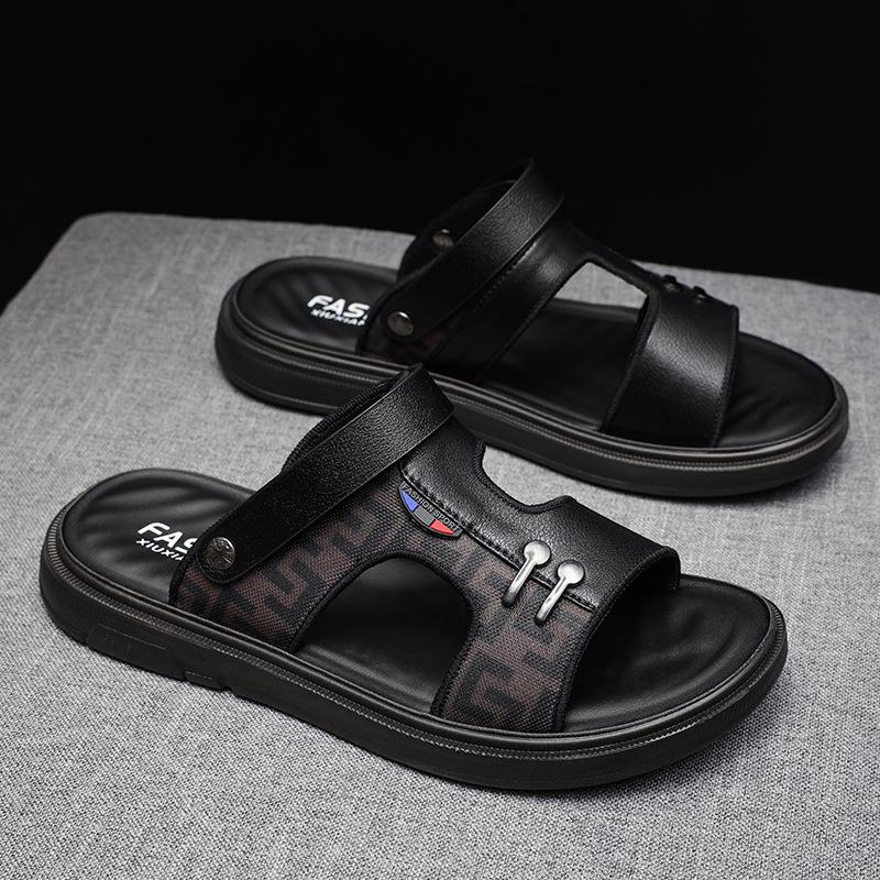 Sandals Men's New Summer Breathable Driving Sports and Leisure Beach Shoes Non-slip and Wear-resistant Lightweight and Comfortable Slippers