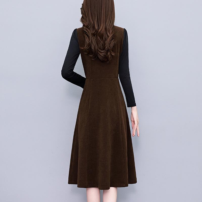 2026 Autumn/Winter Elegant Hepburn Style Slimming Patchwork Mid-Length Dress