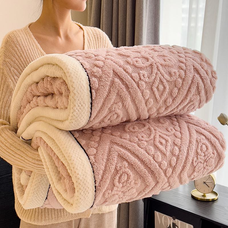 Contemporary Carved Velvet Bed Blanket Luxury 350g Thickened Autumn Winter Warm Blanket Machine Washable Multipurpose Comforter