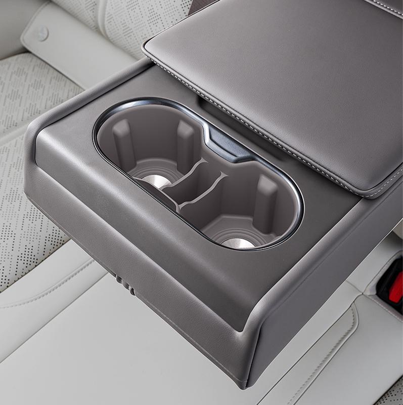 For ZEEKR 7X 2025+ Cup Holder Mat Rear Seat Silicone Armrest Cup Holder Mat Anti-Slip Cup Protector Interior Car Accessories