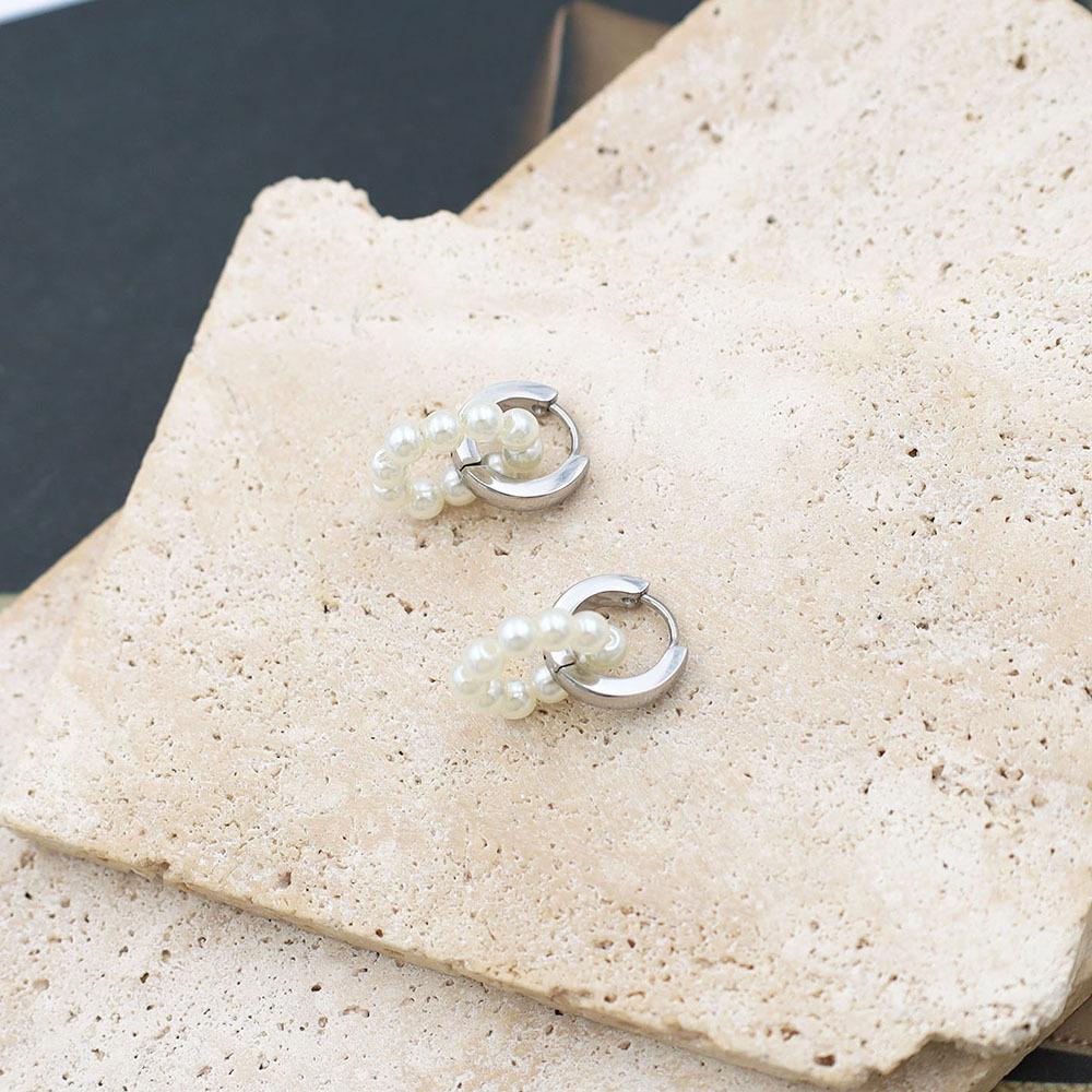 Stylish And Simple Titanium Steel Earrings Do Not Fade 18K Titanium Steel Round Pearl Earrings For Women