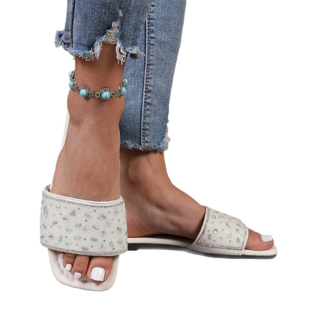 Flat-bottomed Rhinestone Slippers Women Wear Cool Slippers Open-toed Beach Shoes Slippers