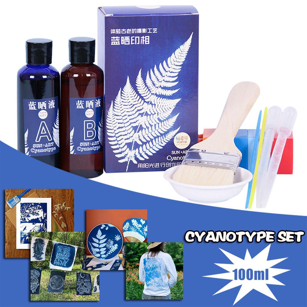 

Cyanotype Set reates a blueprint or pictures with Cyanotype Kit 200ml