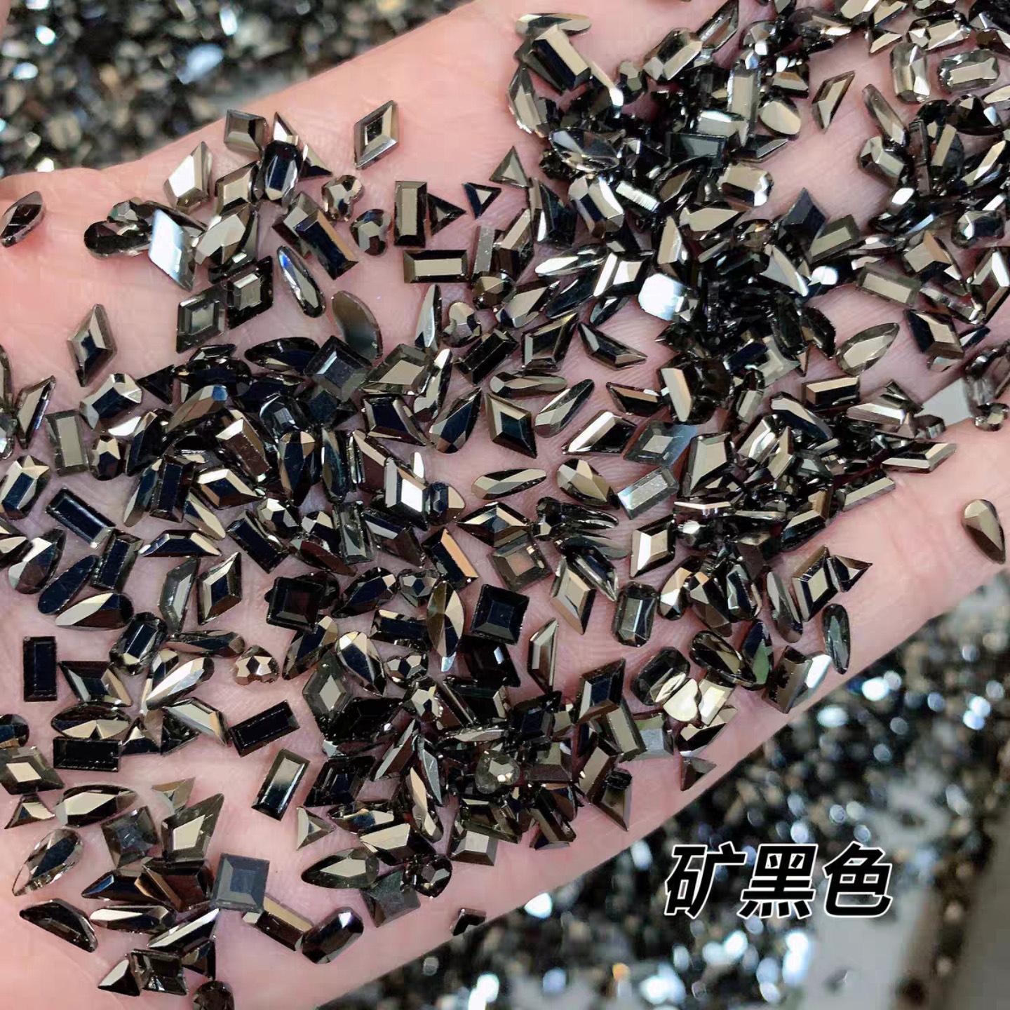 

Yiwu Nail Art Diamond Mixed Mini Small Nail Art Flat Bottom Special-Shaped Diamond Mixed K9 Champagne Nail Art Jewelry 100pcs/bag