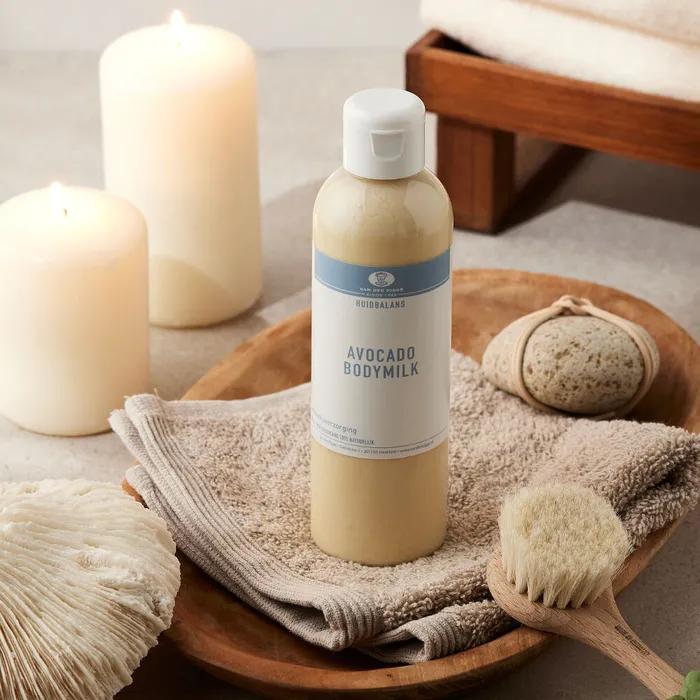 

Молочко для тела с авокадо Увлажняющий лосьон 200 мл