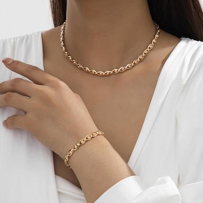 Dámská Evropská & Americká Sada Náhrdelníku & Náramku: Retro Choker, Jednoduchý Řetízek na Klíční Kost, Design pro Páry