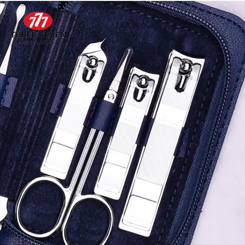 THREE SEVEN 9-Piece Manicure Set