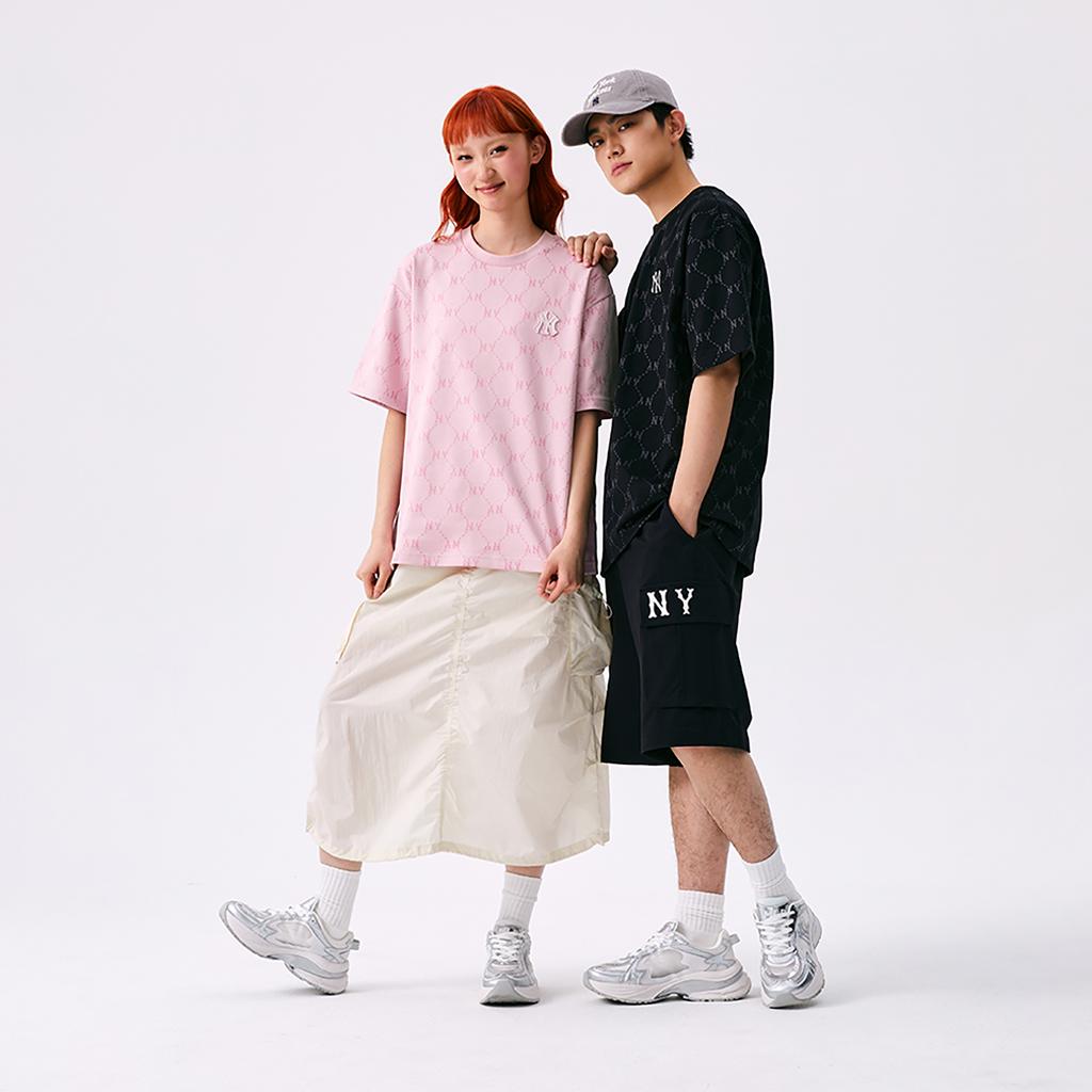 New MLB MONOGRAM Collection New York Yankees SS25 T Shirt Unisex Hemp Pink 3ATSM0153-50PKM