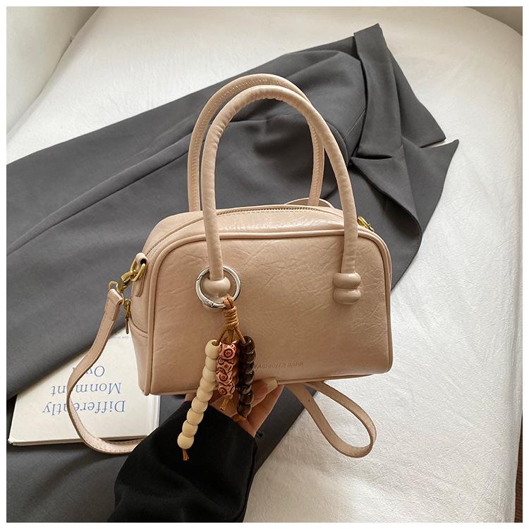 High-value Niche Foreign-style Small Square Bag Women's 2025 Autumn New Fashion Handbag Commuter Simple Shoulder Bag