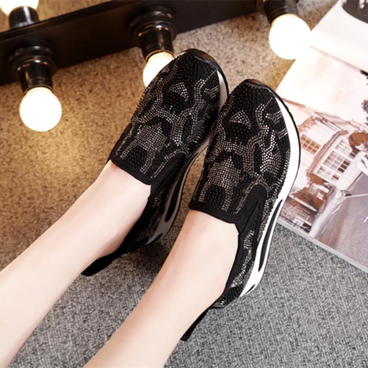 2025 Spring and Autumn New Little White Shoes Women's Korean Version of Rhinestone Student Flat-bottomed Sports and Leisure Shoes Cloth Surface Board