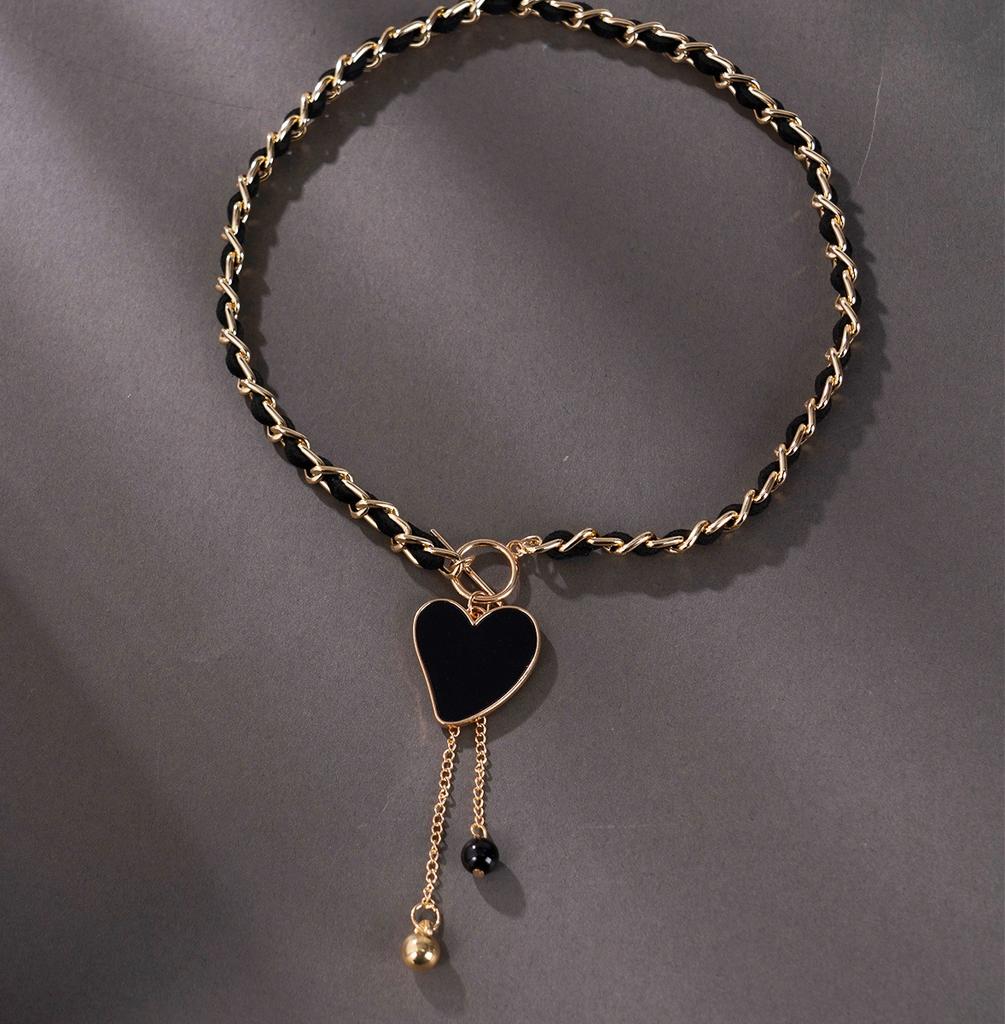 Cold Wind Black Butterfly Love Wrapped Flannel Collarbone Chain Fringed Necklace Lady