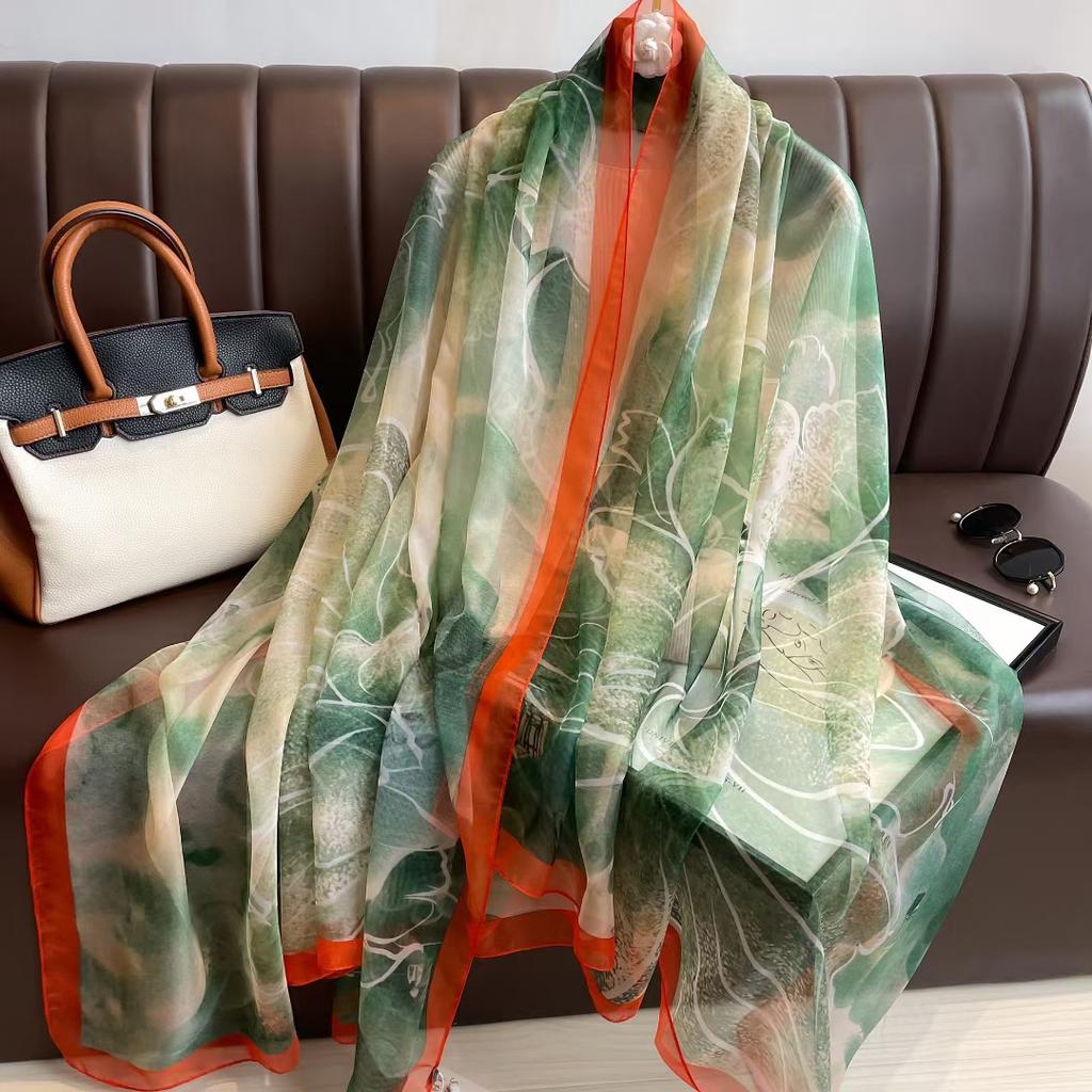 Small Fresh Elegant and Versatile Seaside Defense Beach Towel Dual-purpose Shawl Soft Gauze Women's Spring and Summer Long Silk Scarf