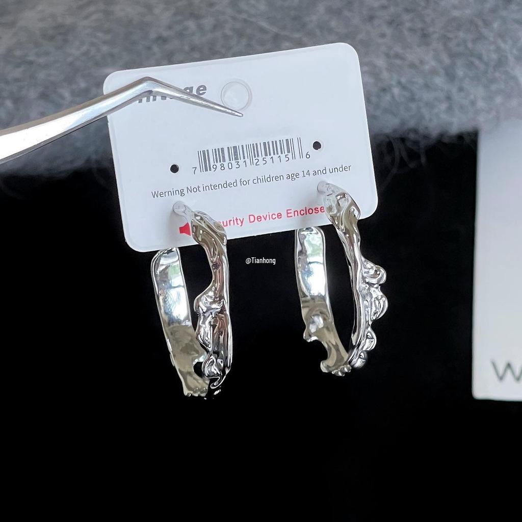 Lava Texture Mosquito Coil Holder Ear Cuff: Yu Shuxin Style Women's Luxury Niche Earrings.