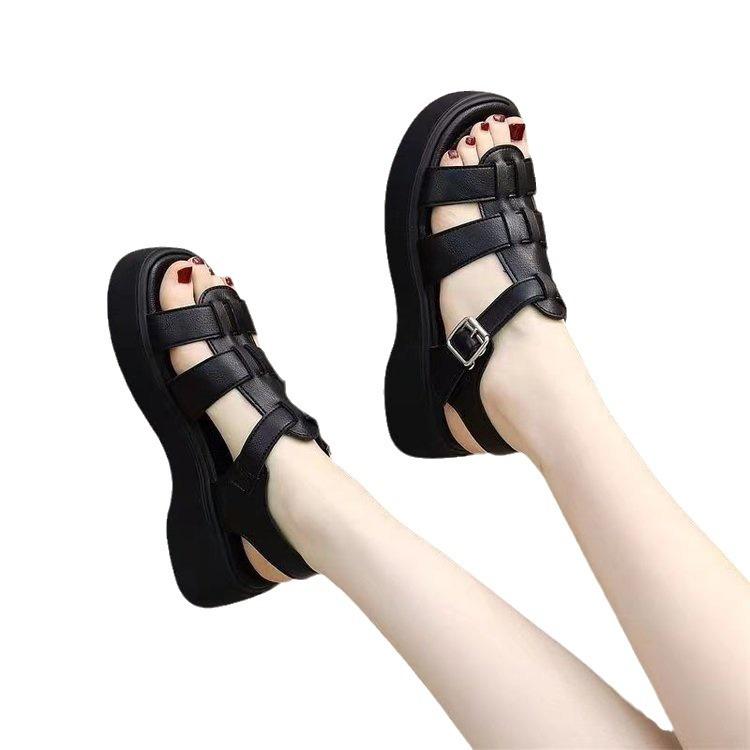 Leather thick-soled Roman sandals women's casual soft-soled summer 2025 new popular versatile muffin foreign style increases