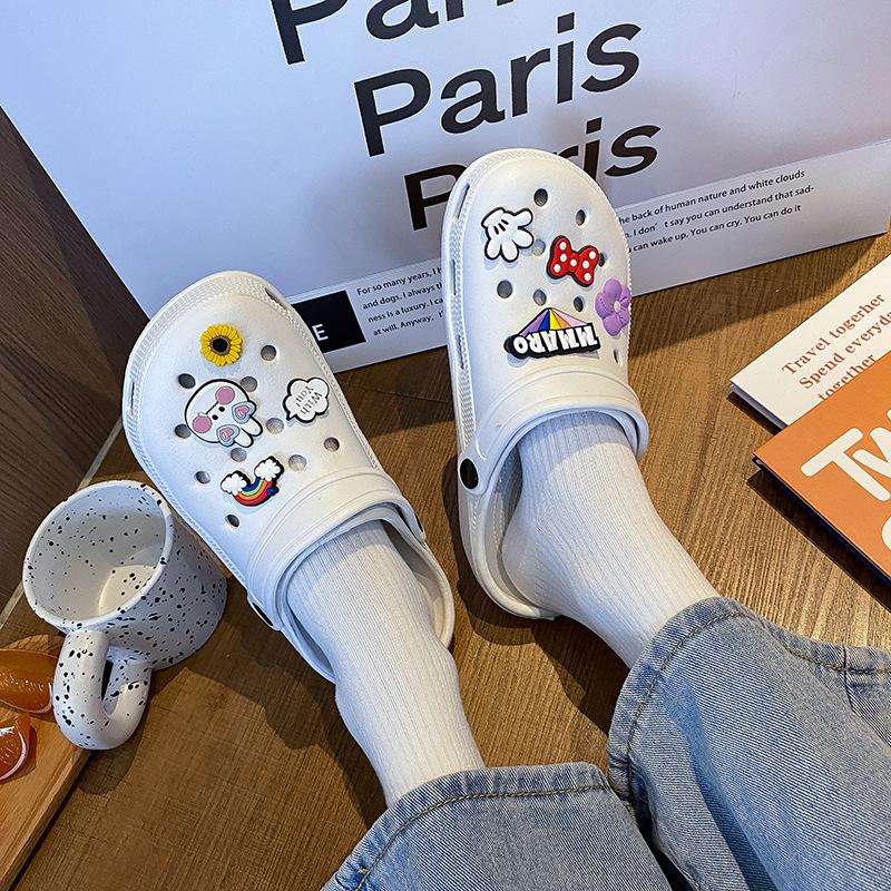 Hole shoes women's non-slip year new lazy beach bag head semi-cool slippers women's summer wear