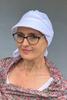 Biała Chusta Z Muślinu Tess Z Daszkiem Turban Lato Także Po Chemioterapii