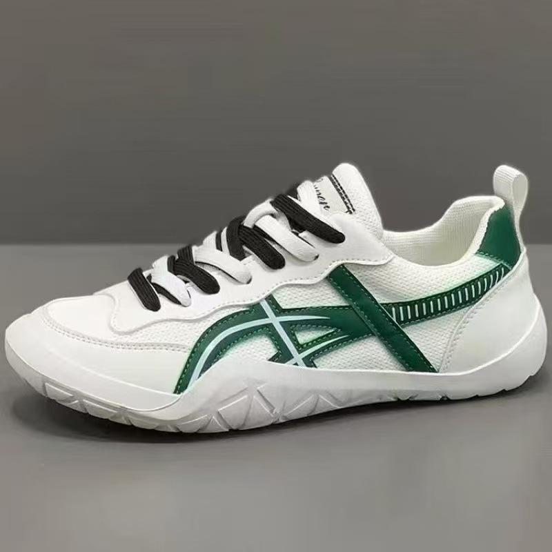 Men's Shoes Spring and Summer New Men's Mesh Breathable Casual Shoes Comfortable Lightweight Soft Sole Versatile Student Running Shoes