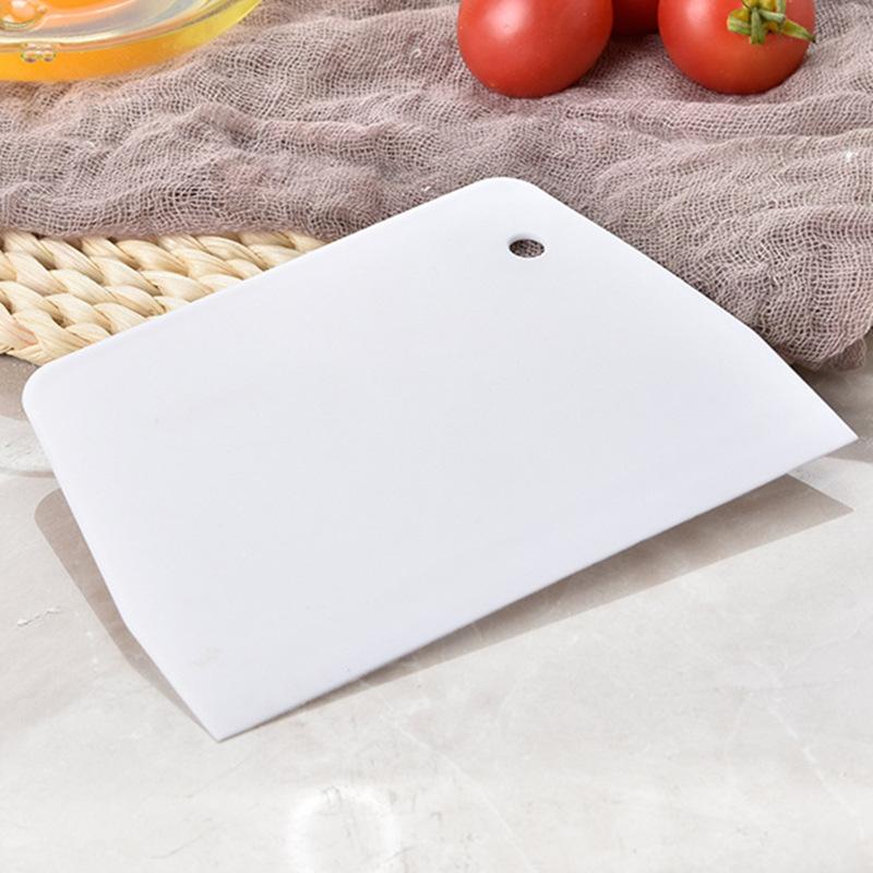 

Household-use Graduated Rice Noodle Steamed Bun Dough Rolling and Baking Scraper 1PC