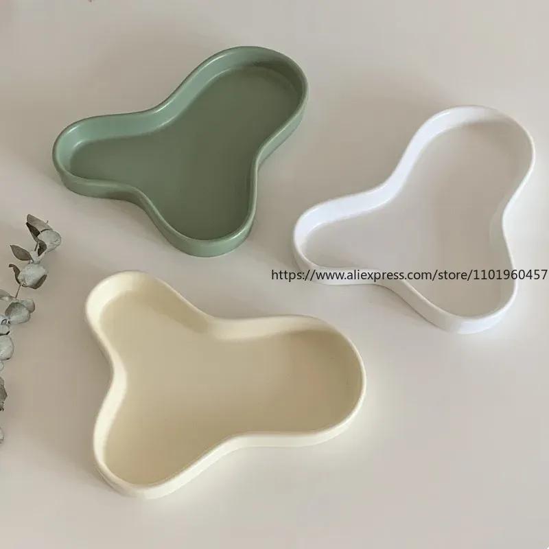 Nordic Irregular Ceramic Tray Kitchen Items Cake Stand Coffee Table Tray Dessert Aromatherapy Jewelry Storage Trays Decorative