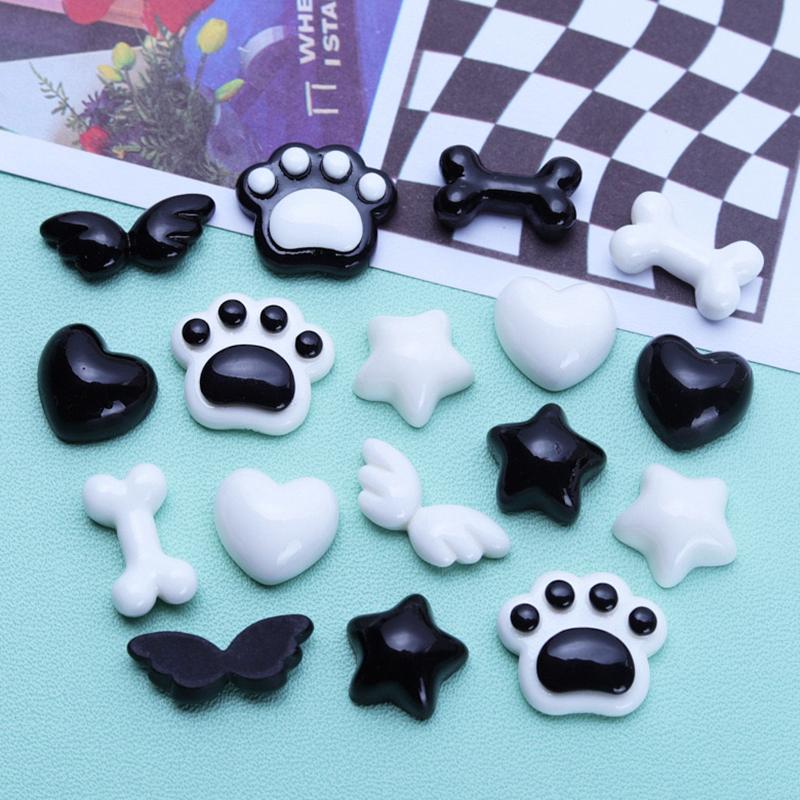 20 Pcs Cartoon Black And White Peach Hearts, Cat Claws Resin Scrapbook Diy Decorative Hair Clip, Pendant Jewelry Parts A67